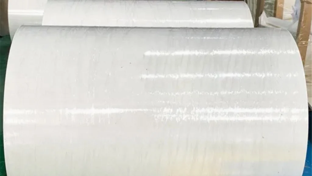 High-volume industrial rolls of baking paper