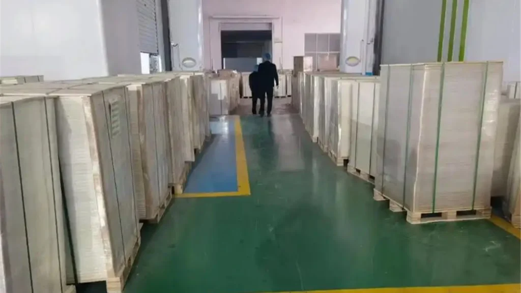 Quality inspection of heat-resistant baking paper rolls