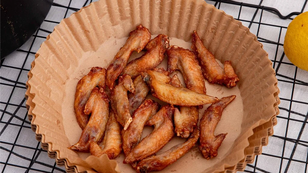 Greenlano Round Perforated Air Fryer Parchment Paper Liners