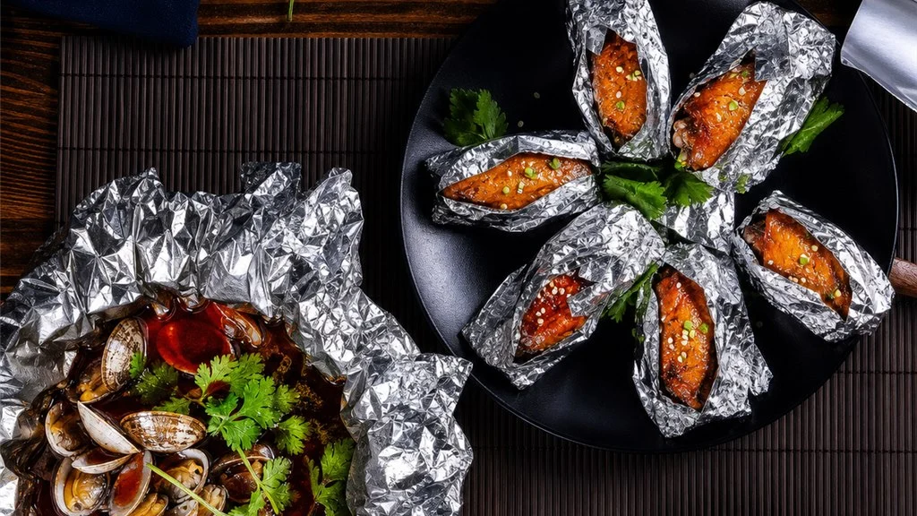 Heavy-duty commercial foodservice foil rolls wholesale